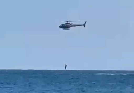 Banhista é resgatado por helicóptero do Graer após se afogar na Barra, em Salvador
