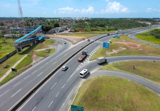 Corpus Christi 2026: Rodovias baianas devem receber cerca de 600 mil veículos no feriado prolongado