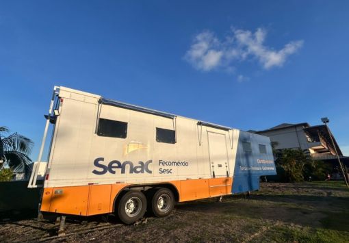 Cursos de gastronomia estão com inscrições abertas na Carreta Escola do Senac instalada em Guarajuba