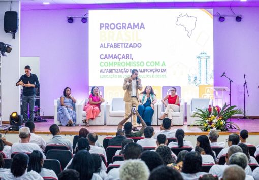  Camaçari certifica mais de 250 educandos pelo Programa Brasil Alfabetizado